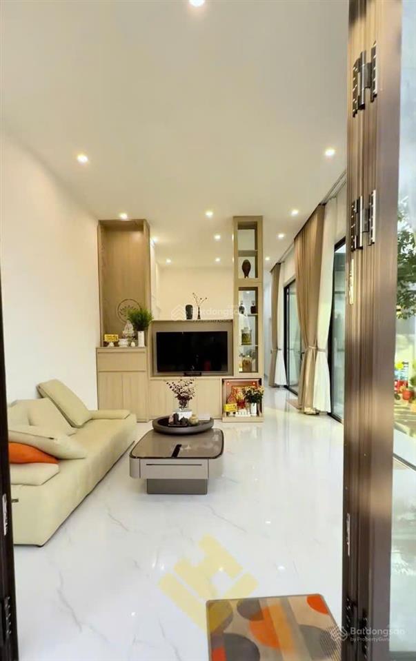 Gia chủ để lại gấp căn nhà vườn c4 qua mỹ định cư nằm ngay kdc phong phú 4 giá mềm