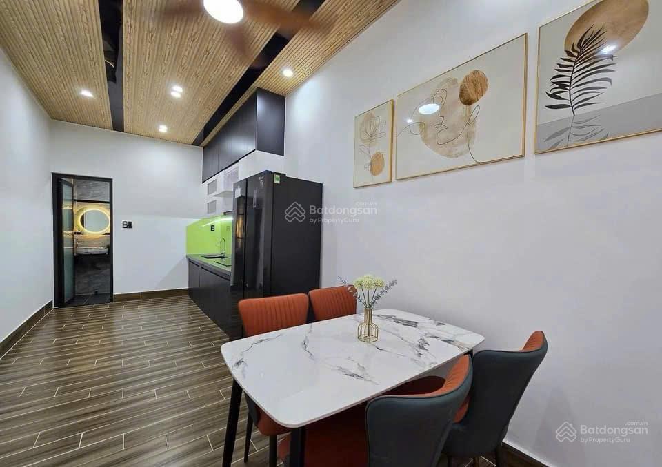 Thanh lý gấp trong tuần nhà trệt lầu 80m², ngay tt tân túc
