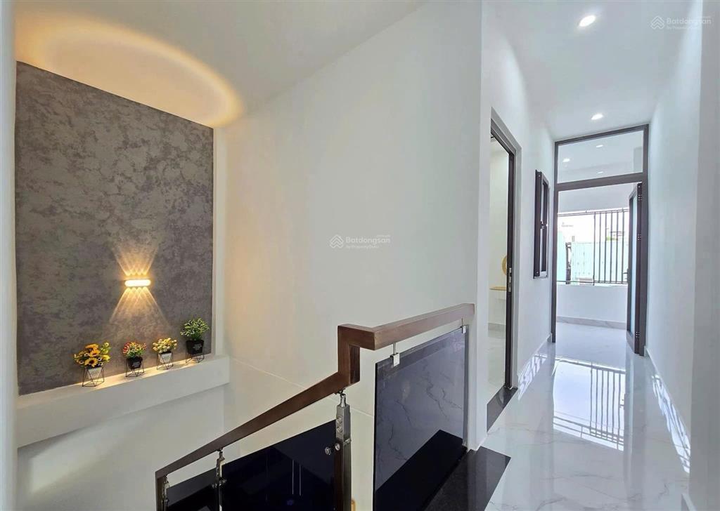 Thanh lý gấp trong tuần nhà trệt lầu 80m², ngay tt tân túc