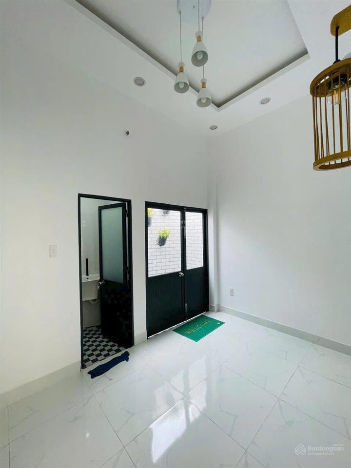 Cô chú lớn tuổi kẹt bank thanh lý gấp căn nhà ngay kdc gia hoà 2 tỷ 090