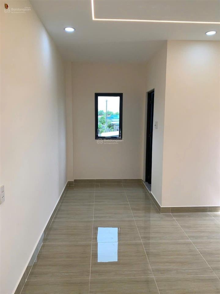 Anh chị 6 ra gấp căn nhà trệt lửng ngay trịnh quang nghị để chuyển về trung tâm lo cho con gái học