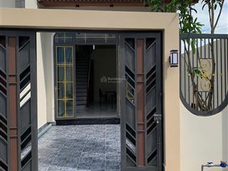 Anh chị 6 ra gấp căn nhà trệt lửng ngay trịnh quang nghị để chuyển về trung tâm lo cho con gái học