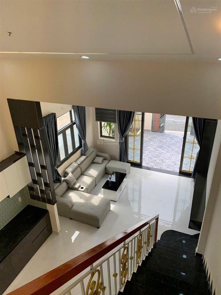 Anh chị 6 ra gấp căn nhà trệt lửng ngay trịnh quang nghị để chuyển về trung tâm lo cho con gái học