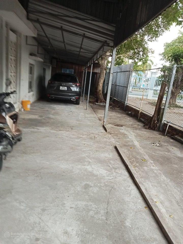 Cho thuê mặt tiền kinh doanh ngay sát cổng sân bay