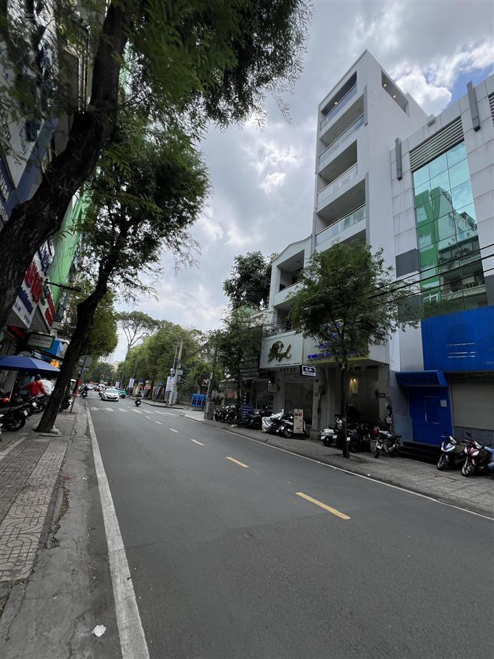 Chính chủ cần cho thuê gấp nhà nc mặt tiền đường ngô quyền, kế bênh bệnh viện đh y dược tp.hcm