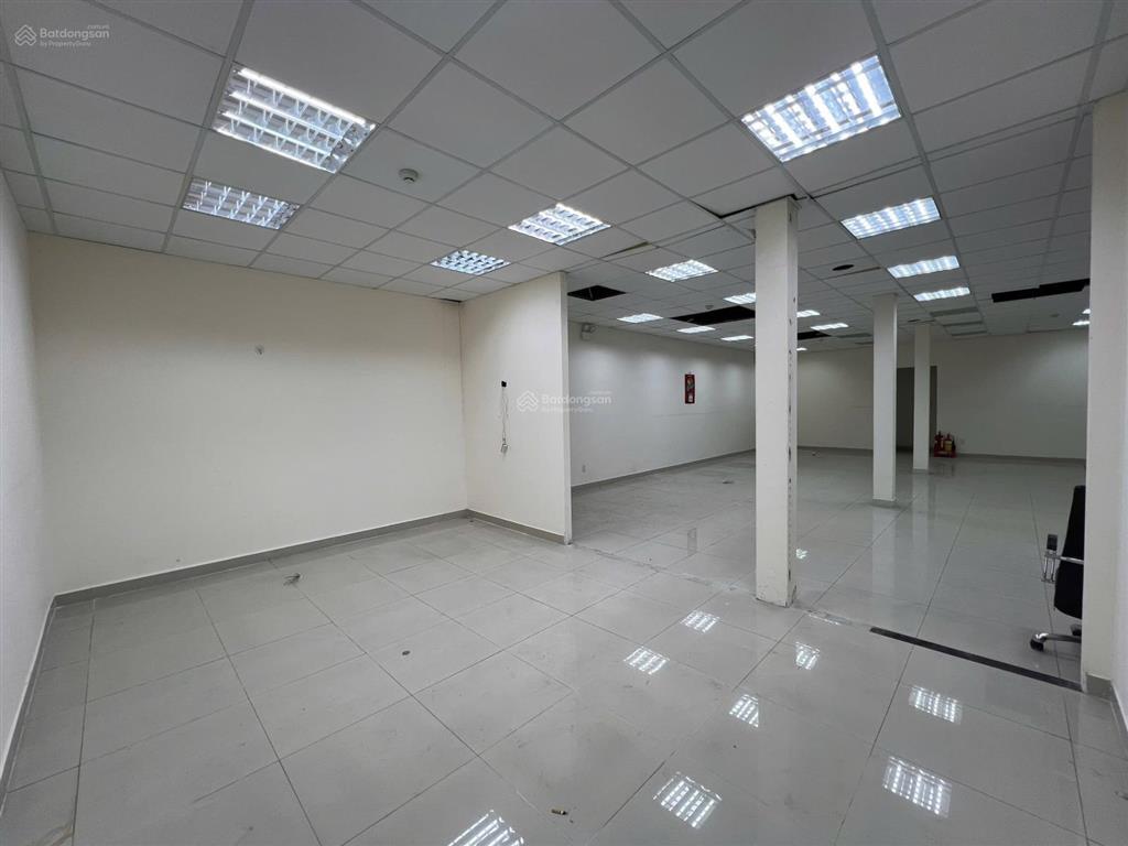 Chính chủ cần cho thuê gấp nhà nc mặt tiền đường ngô quyền, kế bênh bệnh viện đh y dược tp.hcm
