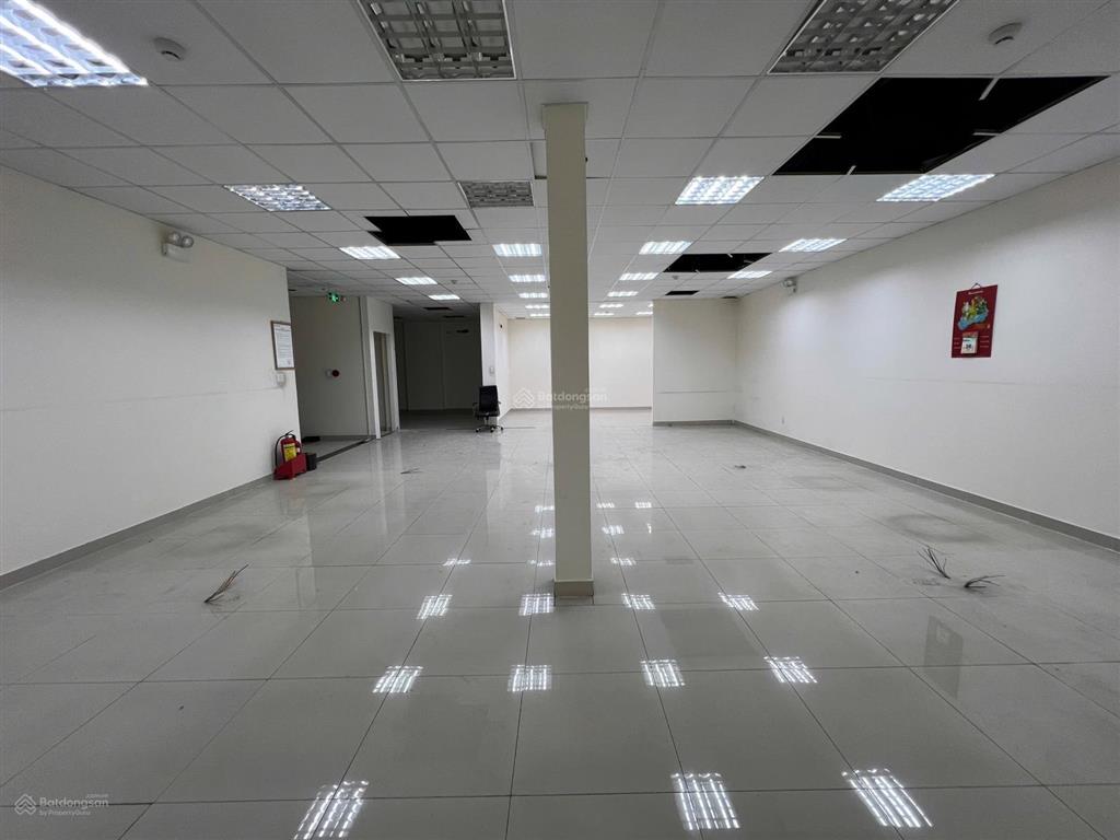 Chính chủ cần cho thuê gấp nhà nc mặt tiền đường ngô quyền, kế bênh bệnh viện đh y dược tp.hcm