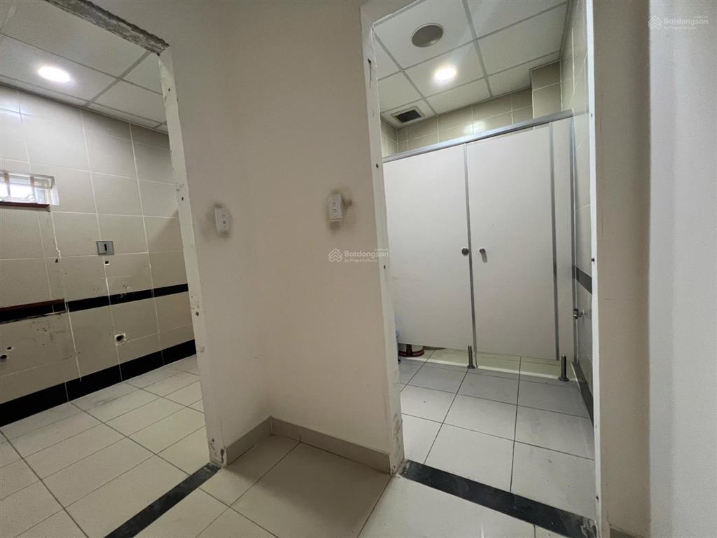 Chính chủ cần cho thuê gấp nhà nc mặt tiền đường ngô quyền, kế bênh bệnh viện đh y dược tp.hcm