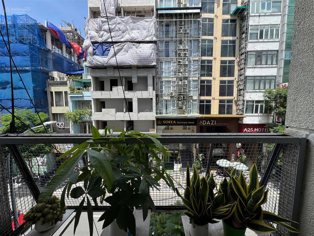 3 tỷ  nhà tôi ở ngay cổng chợ bến thành
