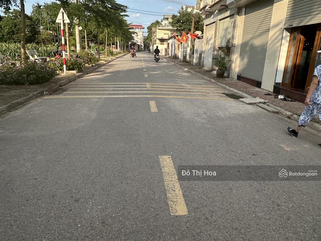 Bán đất đặng xá gia lâm dt 46m2 vài bước ra ô tô gần chợ dân cư văn minh ở sướng