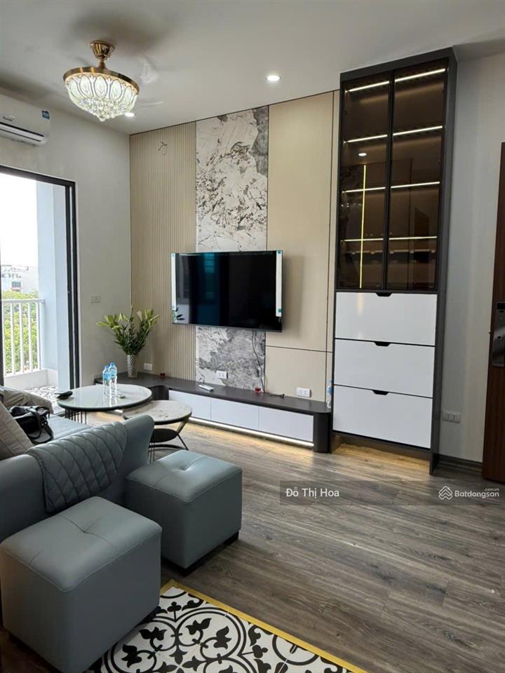 Bán chung cư việt hưng long biên dt 40m2 full nội thất chỉ việc xách vali về ở hơn 2 tỷ