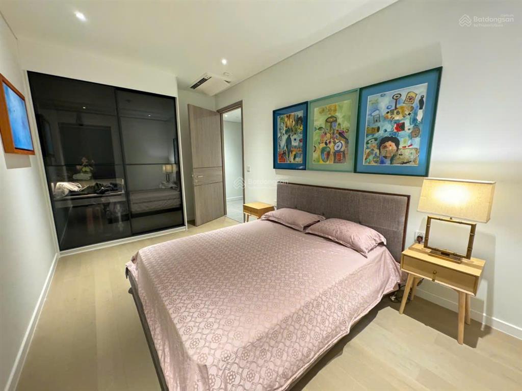 The opera residences 3pn full nt đẹp cho thuê 106 triệu   0363 810 ***