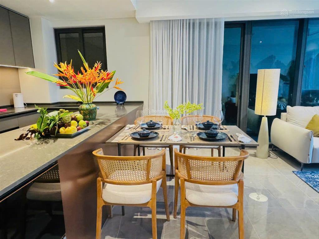 The opera residences 3pn full nt đẹp cho thuê 106 triệu   0363 810 ***