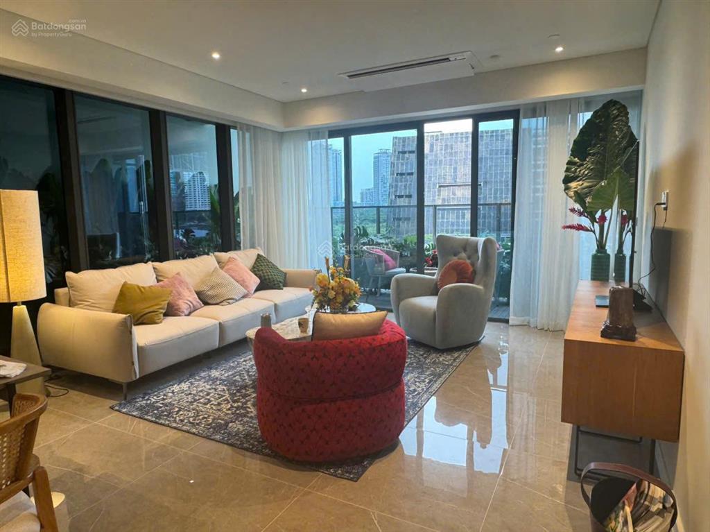 The opera residences 3pn full nt đẹp cho thuê 106 triệu   0363 810 ***