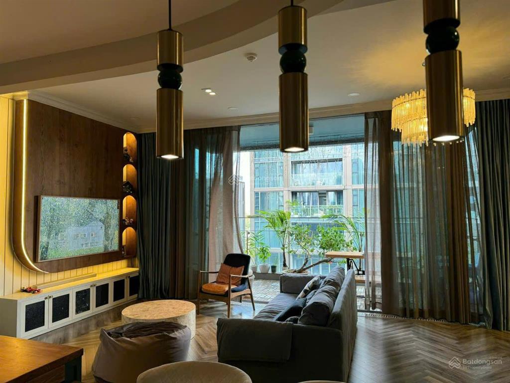 Căn hộ 3pn empire city full nội thất đẹp, layout rộng cho thuê chỉ 70 triệu.  0363 810 ***