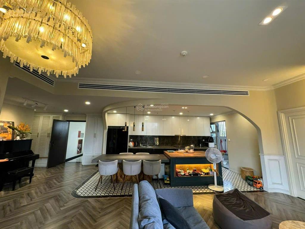 Căn hộ 3pn empire city full nội thất đẹp, layout rộng cho thuê chỉ 70 triệu.  0363 810 ***