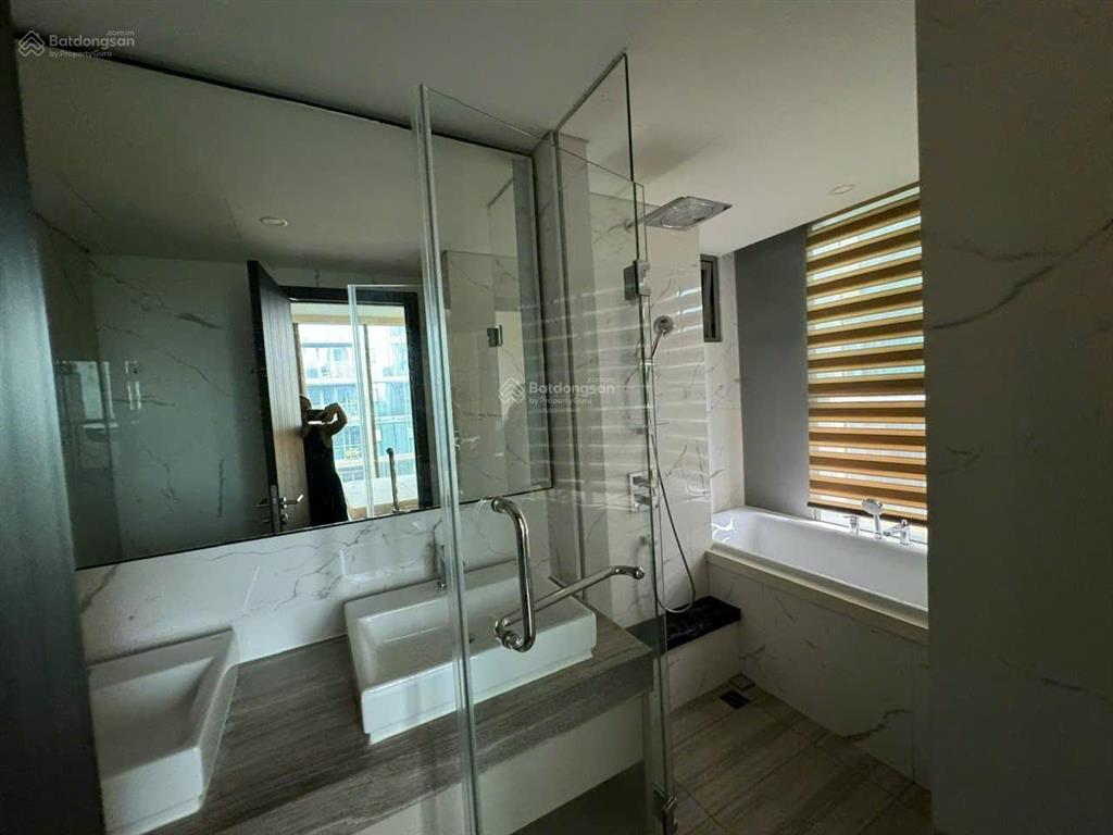 Căn hộ 3pn empire city full nội thất đẹp, layout rộng cho thuê chỉ 70 triệu.  0363 810 ***