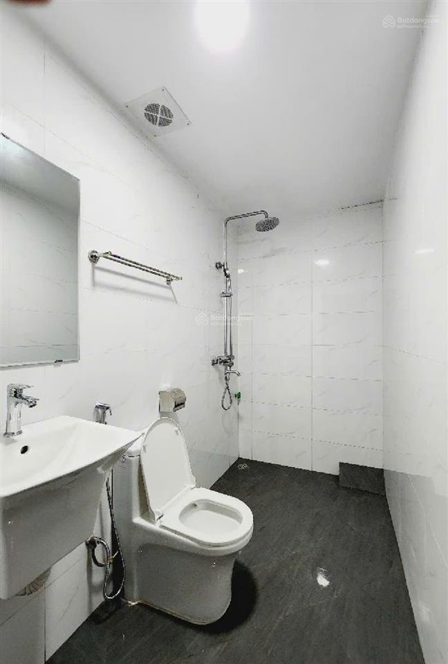 Bán nhà xuân thuỷ  45m2  4t  ngõ thông ô tô  lô góc 3 thoáng  gần phố  full nội thất ở ngay