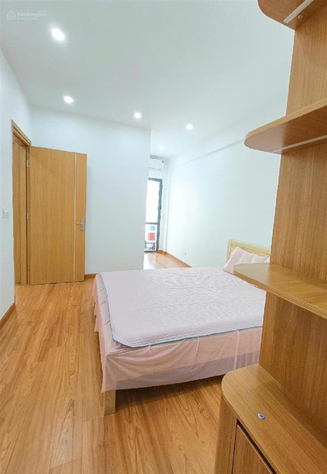 Bán nhà xuân thuỷ  45m2  4t  ngõ thông ô tô  lô góc 3 thoáng  gần phố  full nội thất ở ngay