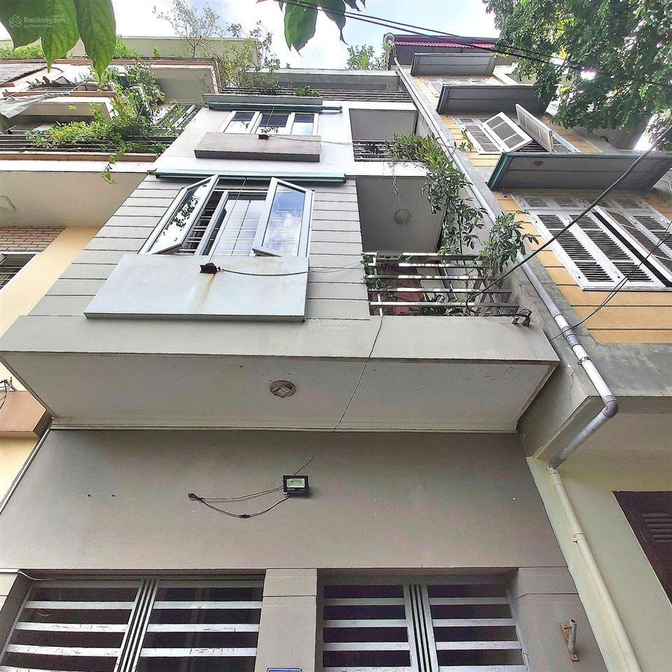 Giá cực tốt ! nhà cạnh cầu diễn  54m2  ngõ thông ô tô  sổ cất két  sẵn giao dịch