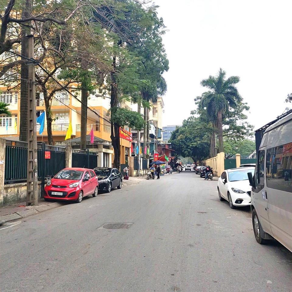 Nhà phố doãn kế thiện  48,9m2  kinh doanh  cạnh chợ  nhiều trường  gara ô tô  giá cực êm