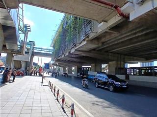 Bán đất mặt phố (đường 32,cách đh công nghiệp 600m )  70m2  vị trí kd đắc địa  giá đầu tư