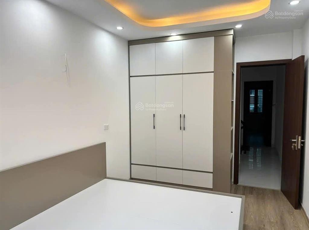 6,8 tỷ có nhà 5 tầng lai xá, dòng tiền 25tr/tháng, ngõ thông ô tô, gần ga nhổn