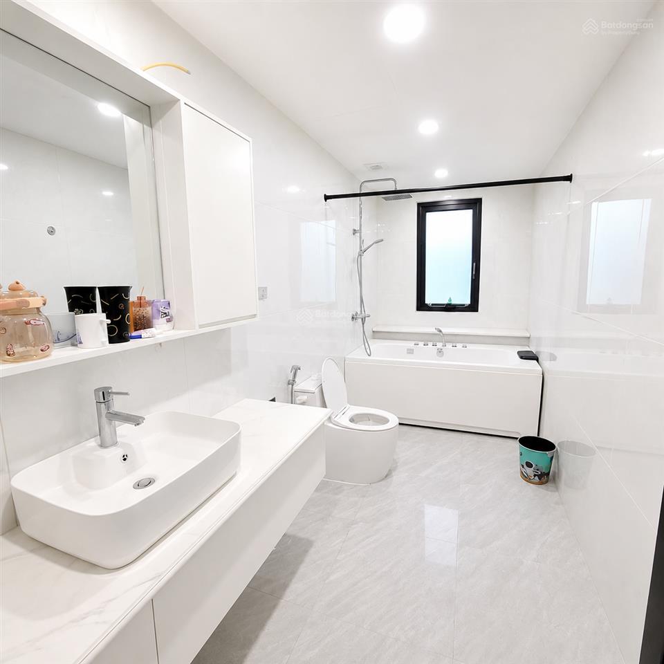 Giảm sâu 1 tỷ  nhà gần metro hồ tùng mậu  45m  8t/thang máy  gara kd