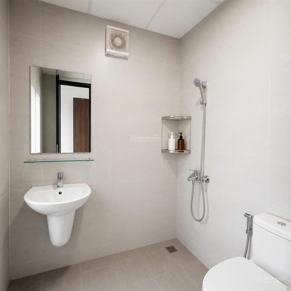 Bán căn hộ nthome mặt phố nhổn  lô góc 65,4m  2pn  đủ n/thất  có slot ô tô
