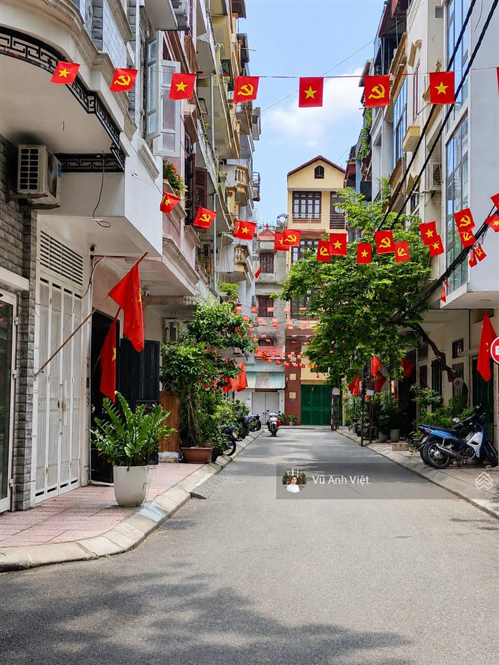 Hàng hiếm hồ tùng mậu  vỉa hè p.lô  cạnh goldmark city  4pn  chỉ 10,9 tỷ