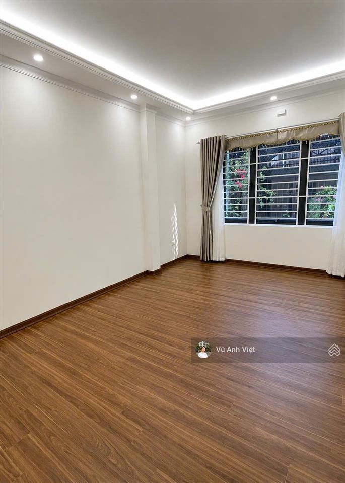Bán nhanh  nhà lai xá  67,5m  sát vđ3.5  gara  vỉa hè pl  chỉ 13 tỷ (bao sổ)