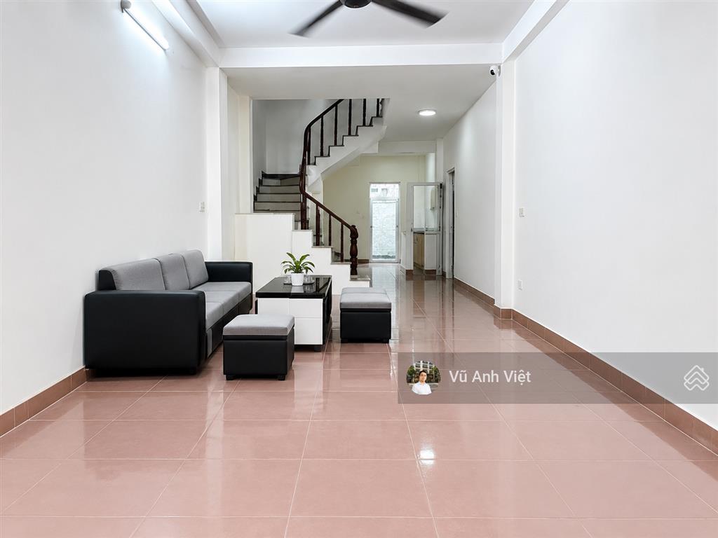 Bán nhà hoàng công chất  trục chính kd  vỉa hè p.l  cạnh goldmark city  51,6m2  chỉ hơn 16 tỷ