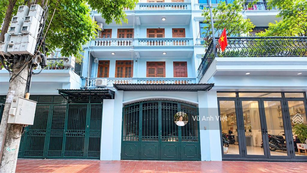 Bán nhà hoàng công chất  trục chính kd  vỉa hè p.l  cạnh goldmark city  51,6m2  chỉ hơn 16 tỷ