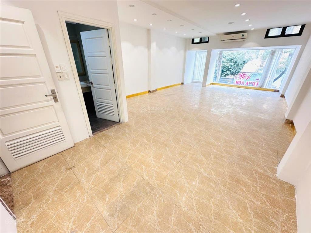 Cho thuê văn phòng tại thụy khuê, giá tốt, 15 triệu vnd, 70m2, hàng hiếm tại ba đình