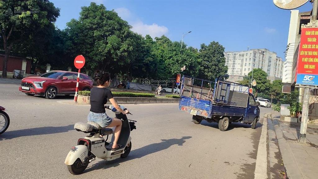 Bán nhà mặt phố tại 275 cao lỗ, đông anh, 350 triệu / m2, 70 m2, đẹp, nhiều tiện ích