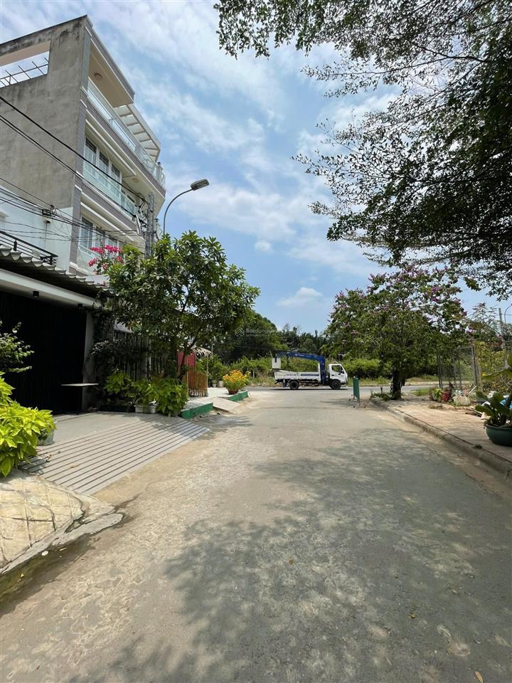 Đất nền biệt thự  cách đường 15b chỉ 70m  vị trí tiềm năng