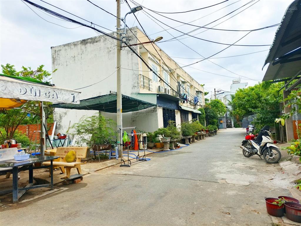 Bán 149m2 đất gần cao tốc bến lức  long thành  giá tốt