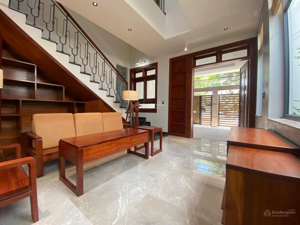 Nhà 4 tầng gần trường đại học mở  nhà bè, cách quận 7  5 phút