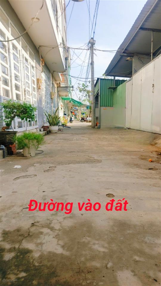 Bán 668m2 đất làm nhà vườn  có ao  gò cao ráo gần quận 7