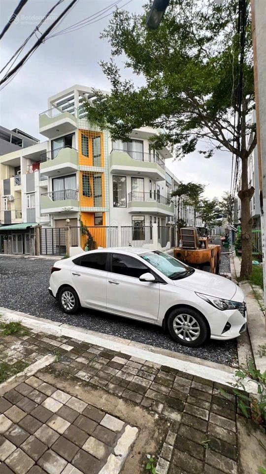 Giảm ngay 700 triệu nhà góc 2 mặt tiền siêu đẹp