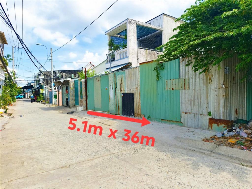 Bán đất cách đường phạm hữu lầu 100m  thổ cư  hẻm xe hơi