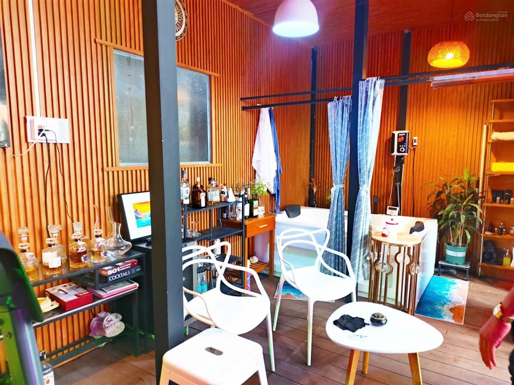 Bán 250m2 nhà vườn giữa lòng sài gòn  có phòng spa  giải trí  giá 9 tỷ 8