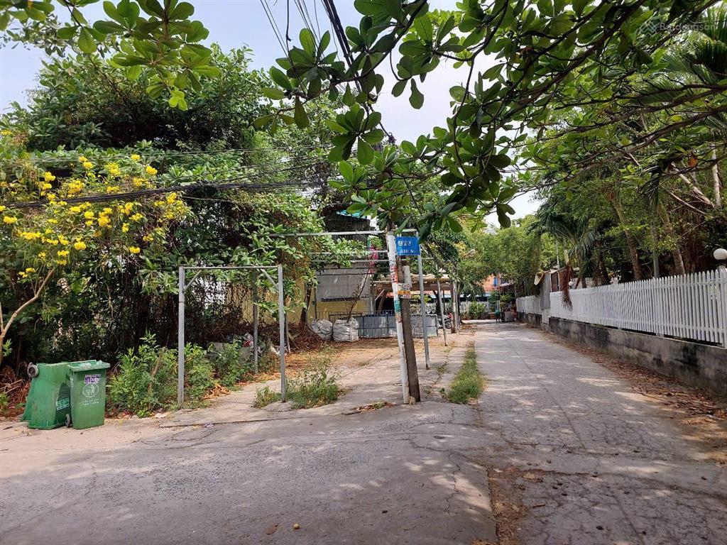 Đất khu ven sông phạm hữu lầu  xây biệt thự or nhà vườn  đối diện cc đức khải