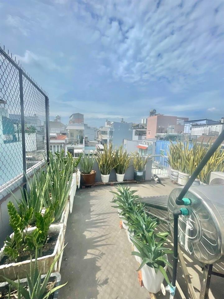 Hẻm xe hơi chợ Rạch Ông 5x24 Hoàn công 4 tầng Tặng nội thất- 0931172218