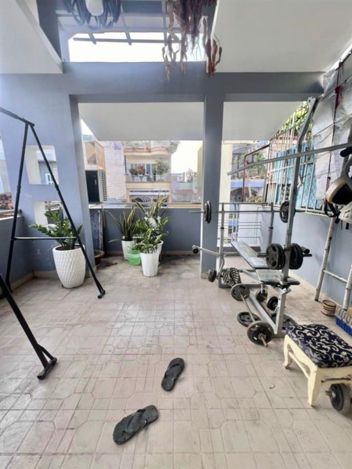 Hẻm xe hơi chợ Rạch Ông 5x24 Hoàn công 4 tầng Tặng nội thất- 0931172218