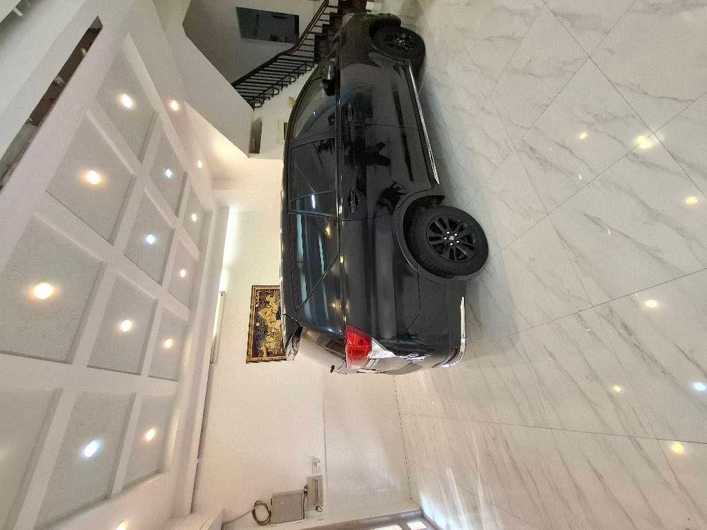 Mặt tiền 4 tầng ngay Tạ Quang Bửu 8x21 khu dân trí an ninh - 0931172218