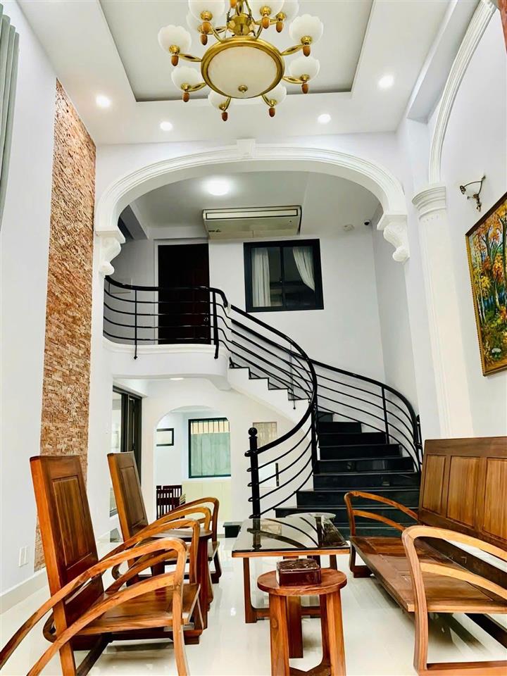 Mặt tiền Tạ Quang Bửu ngang 8m Siêu Phẩm ngay công viên Phân Lô