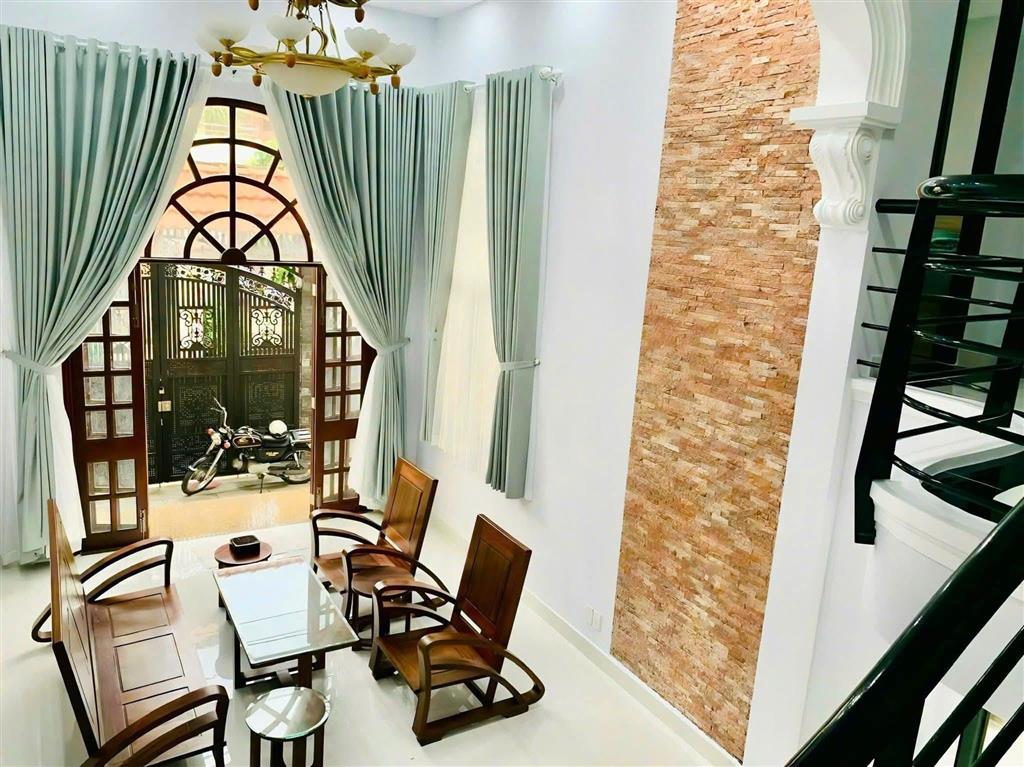 Mặt tiền Tạ Quang Bửu ngang 8m Siêu Phẩm ngay công viên Phân Lô