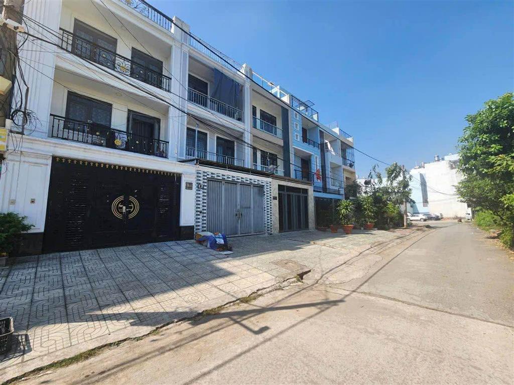 Mặt tiền ngay Lê Bôi, đối diện công viên, 5x20, Phân Lô chỉ 10 tỷ nhỉnh