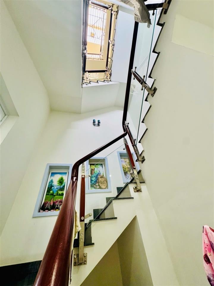 Bán nhà mặt tiền 4 tầng Phạm Thế Hiển 4x24, 96m2, chỉ 7 tỷ nhỉnh- 0931172218